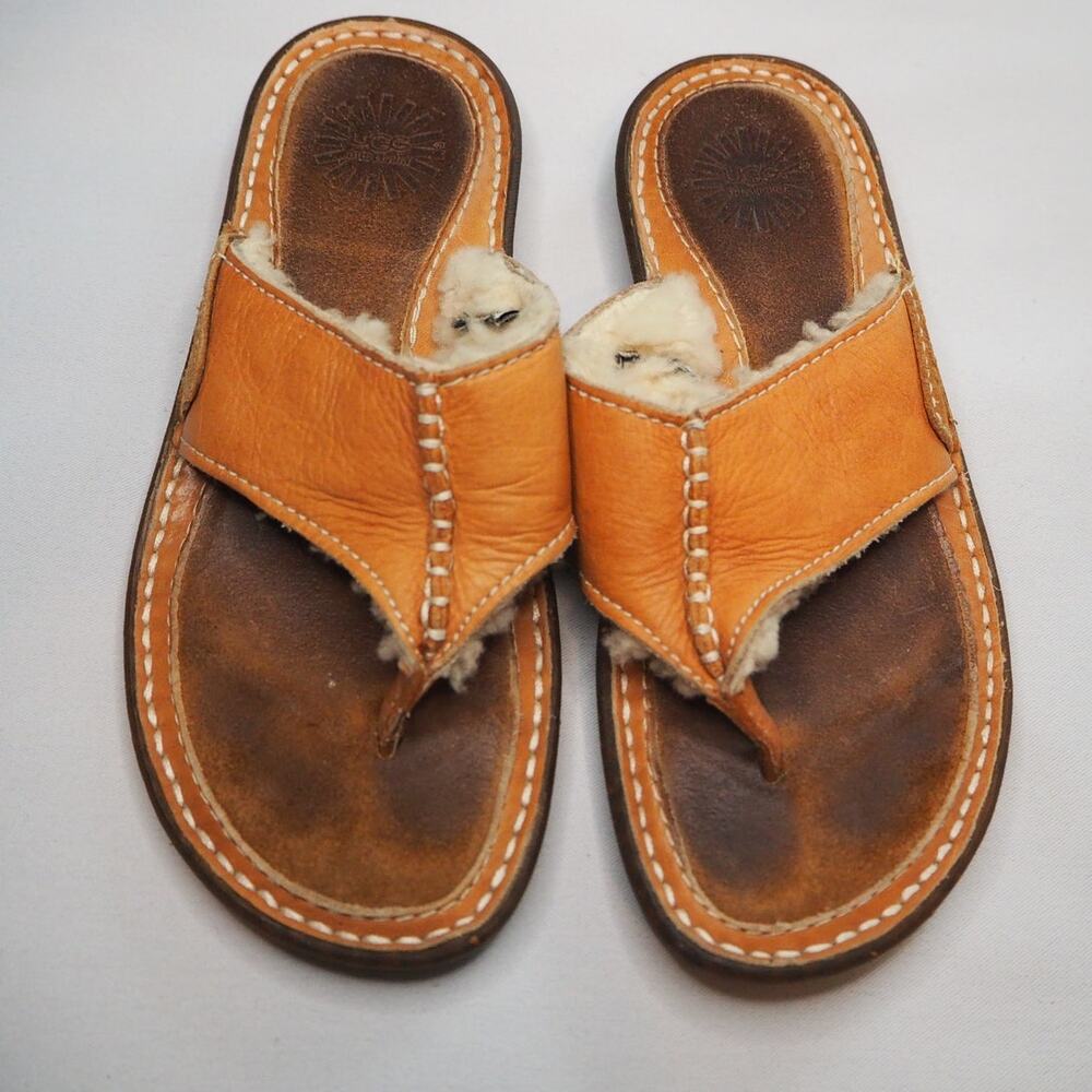 UGG Australia Matala Womens 9 Brown Leather Shearling Lined Thong Sandals